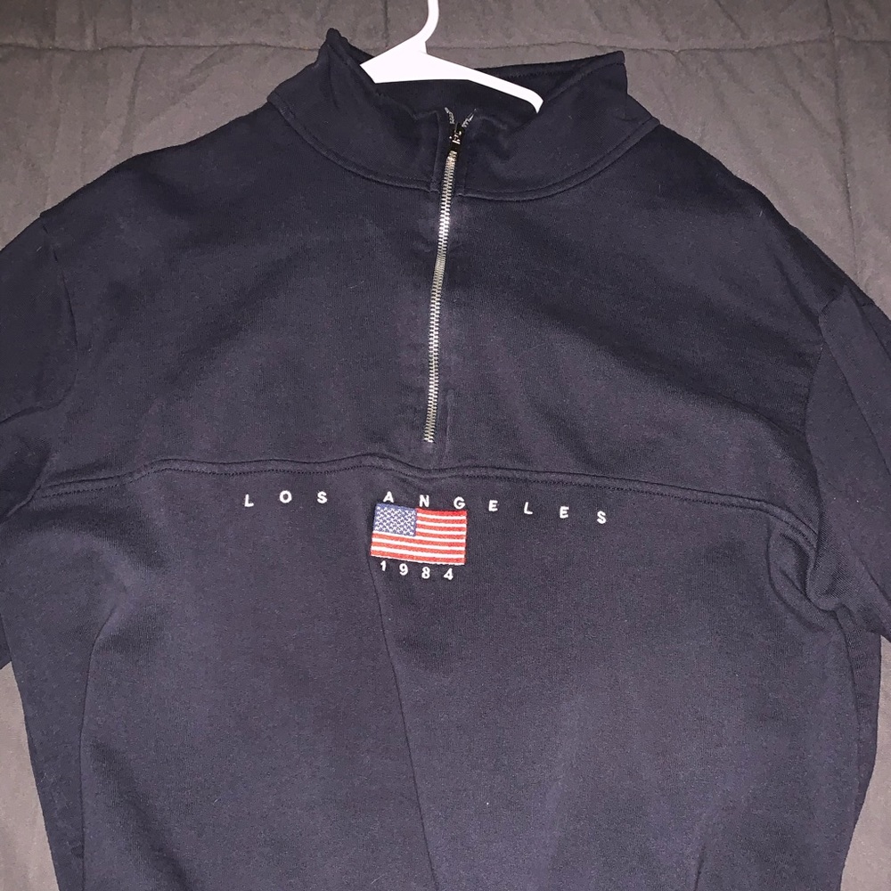 Brandy Melville Los Angeles Navy Quarter Zip